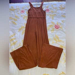 Jolt Jumpsuit (NWT) 🔴 (3 for$20)
